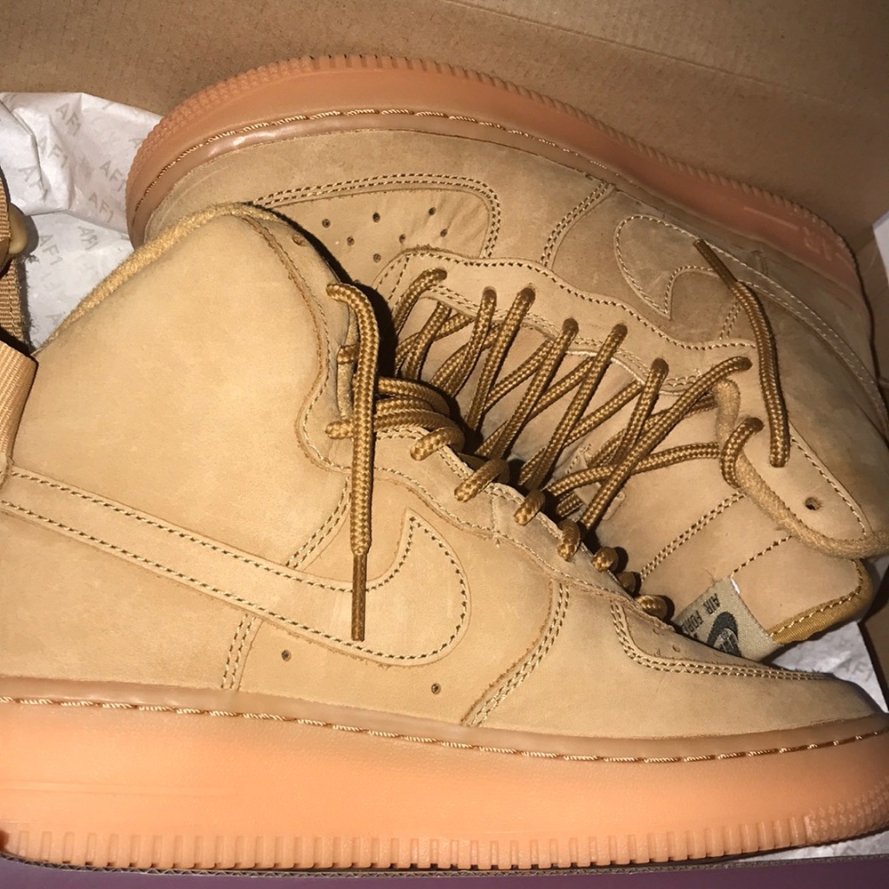 Air Force 1 High WB